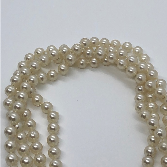 Long Strand of Medium Pearls - Picture 3 of 3